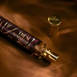 Adopt Ebene Sensuelle Hot