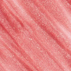 Adopt Glittery Lip Gloss With A Wow Effect!